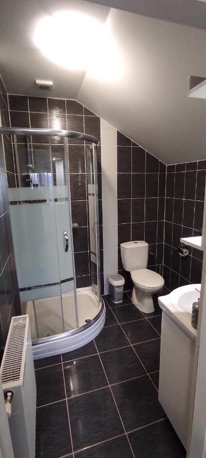 Apartman Majetic Otočac Buitenkant foto
