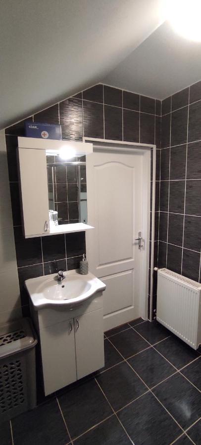 Apartman Majetic Otočac Buitenkant foto